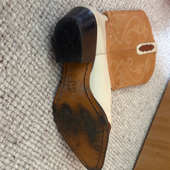 Nine West Tan and Cream cowboy Boots - Picture 5 of 8